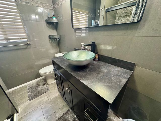 1758 W 51st Street, Los Angeles, CA 90062