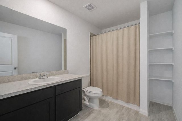 2002 Road 5500, Cleveland, TX 77327