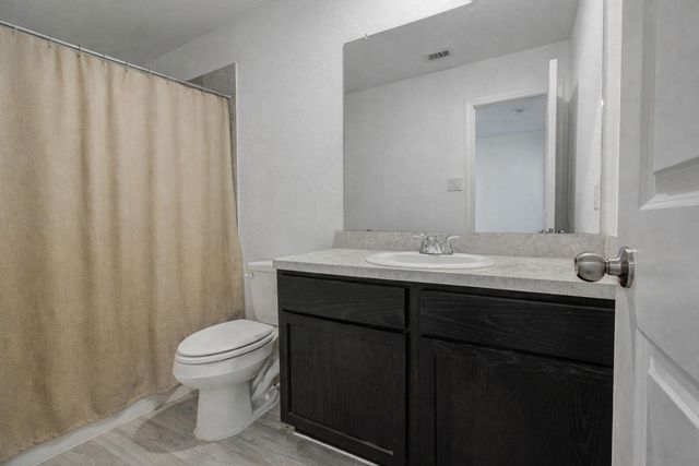 2002 Road 5500, Cleveland, TX 77327