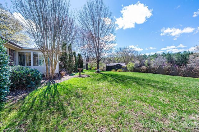 1070 S College Avenue, Newton, NC 28658