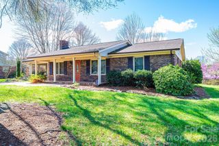 1070 S College Avenue, Newton, NC 28658