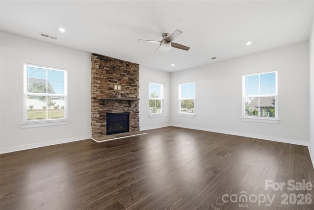 11124 Vanguard Parkway, Huntersville, NC 28078