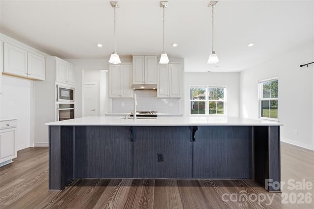 11124 Vanguard Parkway, Huntersville, NC 28078