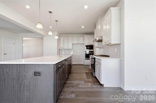 11124 Vanguard Parkway, Huntersville, NC 28078