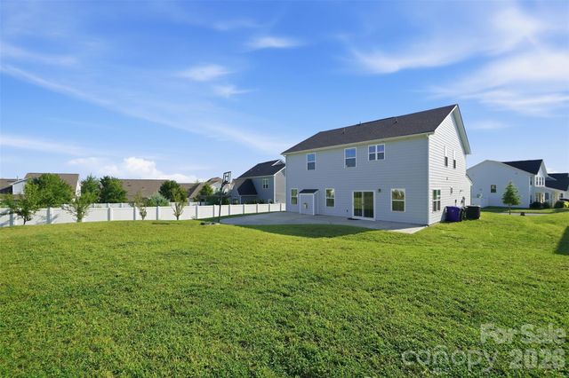 11124 Vanguard Parkway, Huntersville, NC 28078