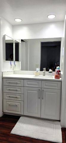 10835 SW 112th Ave 106, Miami, FL 33176