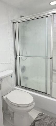 10835 SW 112th Ave 106, Miami, FL 33176