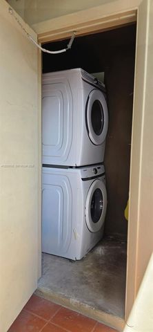 10835 SW 112th Ave 106, Miami, FL 33176