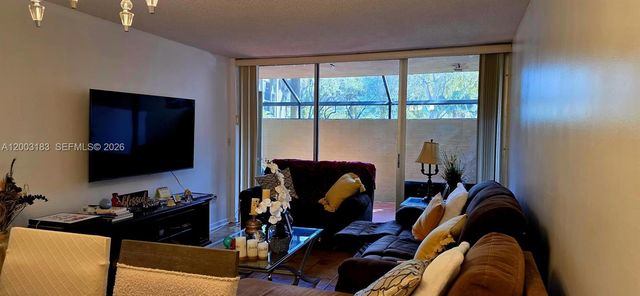 10835 SW 112th Ave 106, Miami, FL 33176