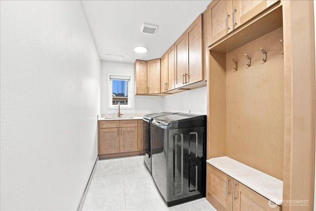 7525 120th Place SE, Newcastle, WA 98056