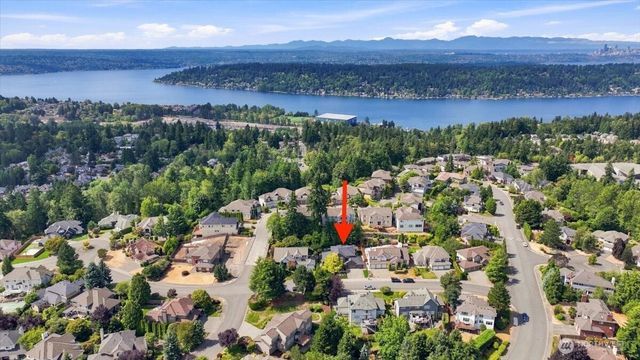 7525 120th Place SE, Newcastle, WA 98056