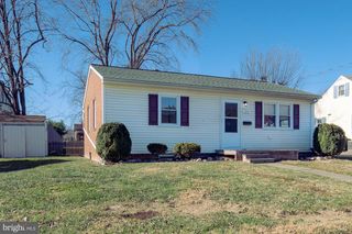 219 VIRGINIA ST, Strasburg, VA 22657