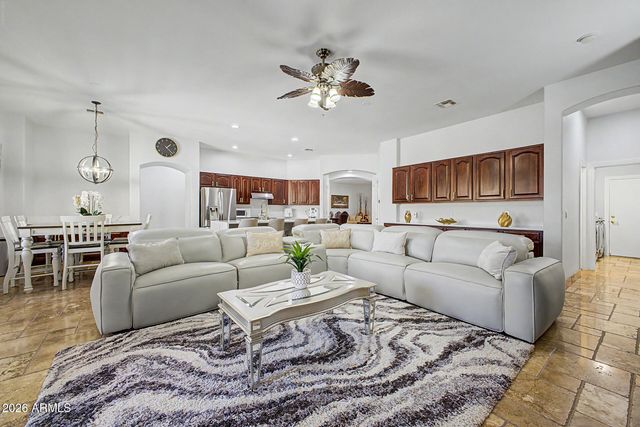 2332 W ANDREA Drive W, Phoenix, AZ 85085