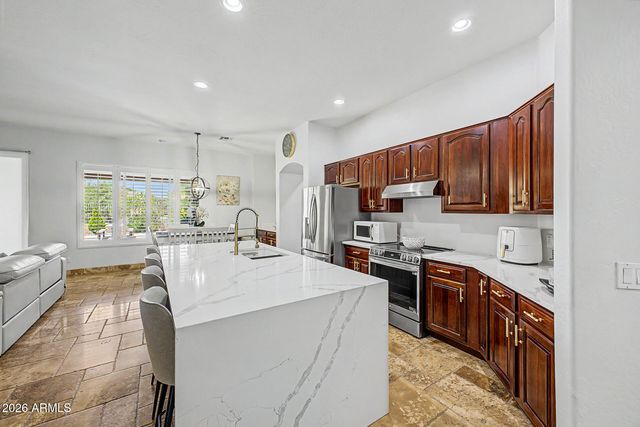 2332 W ANDREA Drive W, Phoenix, AZ 85085