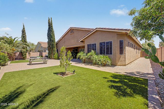 2332 W ANDREA Drive W, Phoenix, AZ 85085