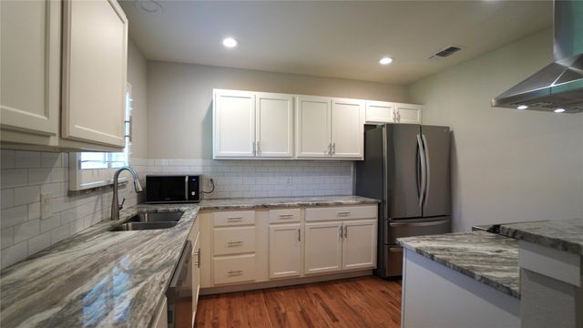 1226 San Patricio Drive, Dallas, TX 75218