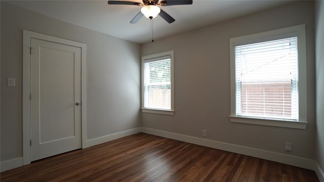 1226 San Patricio Drive, Dallas, TX 75218