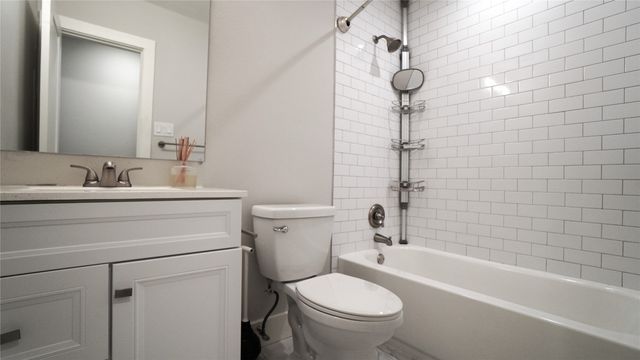 1226 San Patricio Drive, Dallas, TX 75218