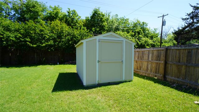 1226 San Patricio Drive, Dallas, TX 75218