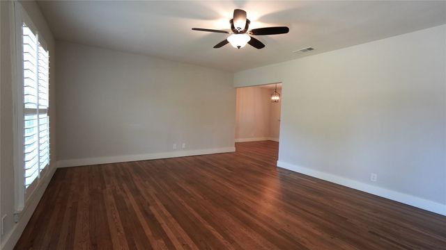 1226 San Patricio Drive, Dallas, TX 75218