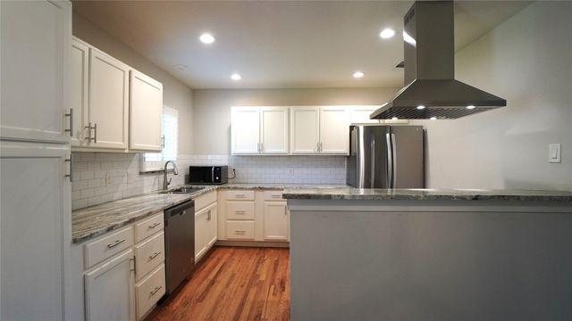 1226 San Patricio Drive, Dallas, TX 75218