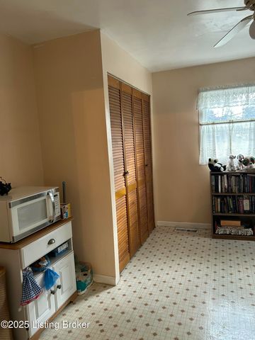 1016 Seelbach Ave. Ave, Louisville, KY 40215