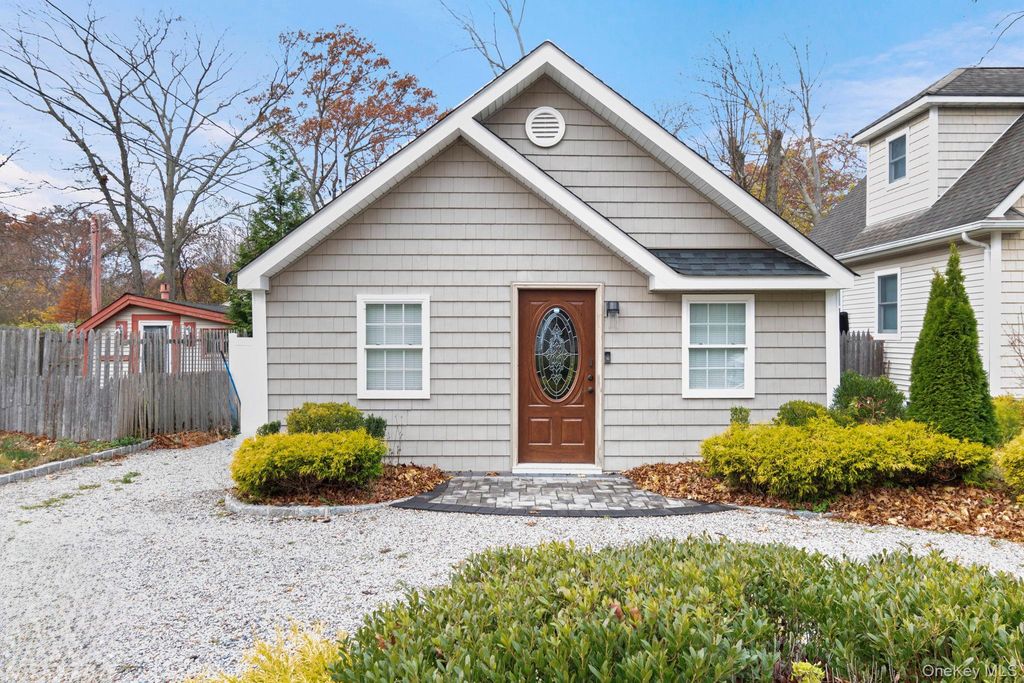 62 Quail Road, Rocky Point, NY 11778