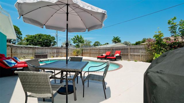 4010 18TH AVENUE W, Bradenton, FL 34205