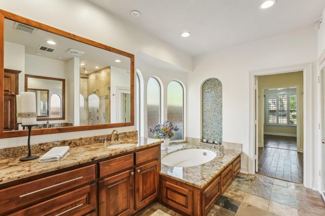 15614 Stone Gables Lane, Houston, TX 77044