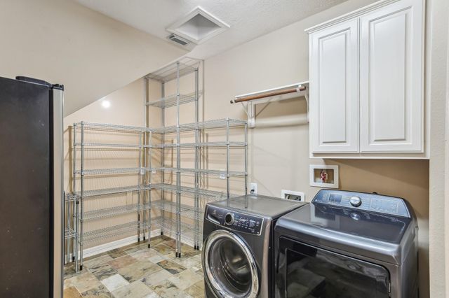 15614 Stone Gables Lane, Houston, TX 77044