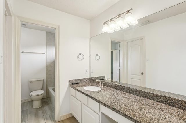 15614 Stone Gables Lane, Houston, TX 77044