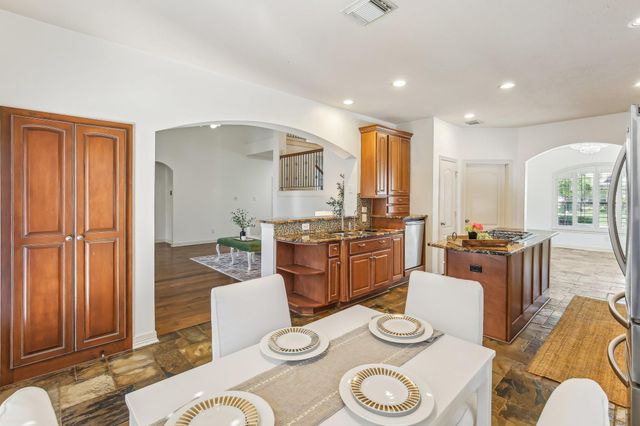 15614 Stone Gables Lane, Houston, TX 77044