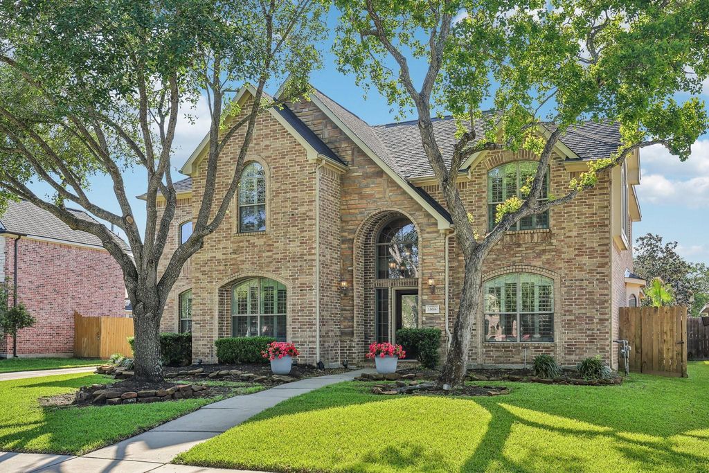 15614 Stone Gables Lane, Houston, TX 77044