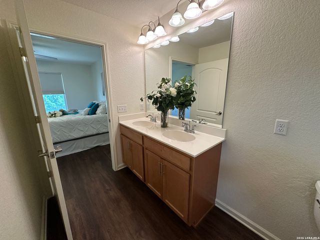 12960 Cache Crk, San Antonio, TX 78253