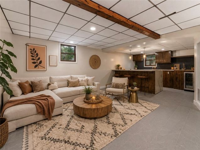 20 Killey Avenue, Warwick, RI 02889