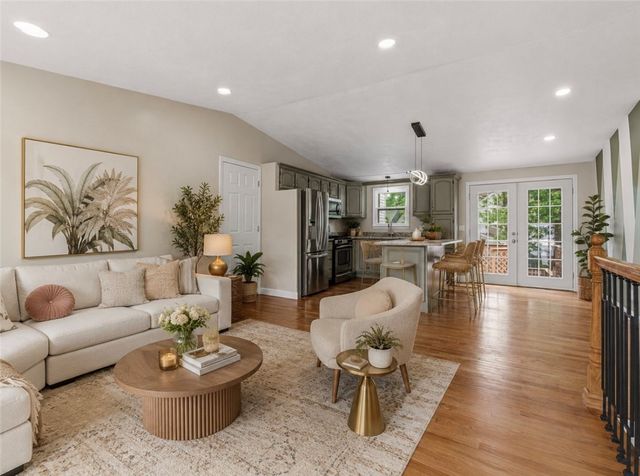 20 Killey Avenue, Warwick, RI 02889