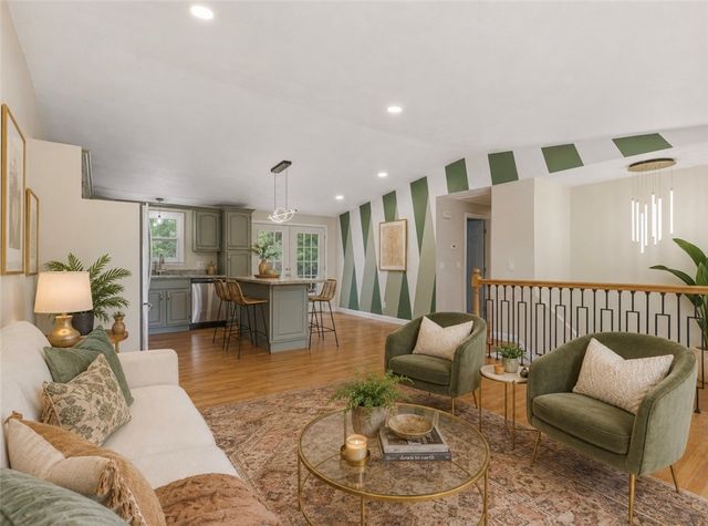 20 Killey Avenue, Warwick, RI 02889