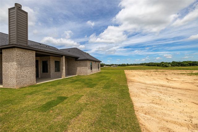 104 Prairie Winds Drive, Poolville, TX 76487