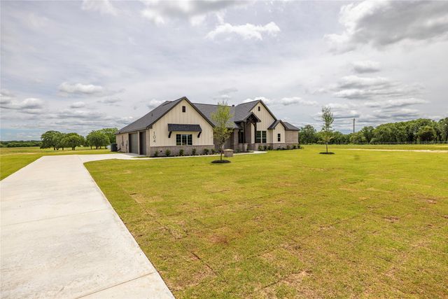 104 Prairie Winds Drive, Poolville, TX 76487