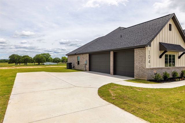 104 Prairie Winds Drive, Poolville, TX 76487