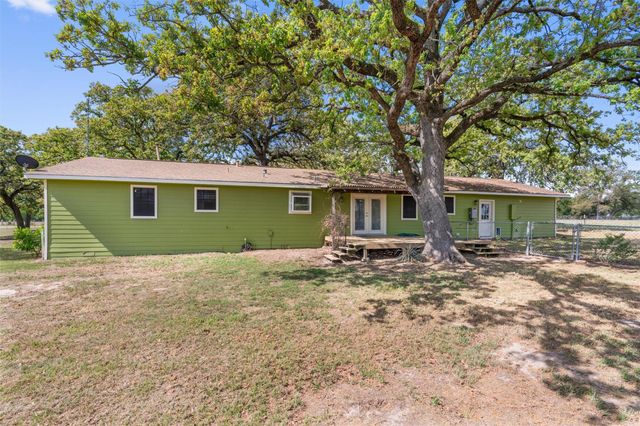 552 County Road 306, Rockdale, TX 76567