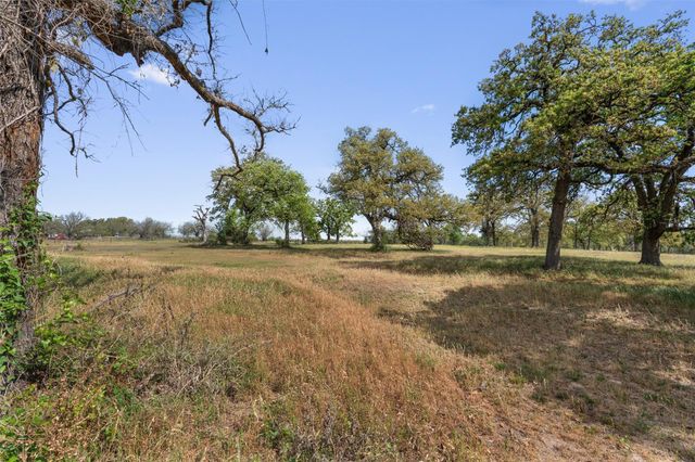 552 County Road 306, Rockdale, TX 76567