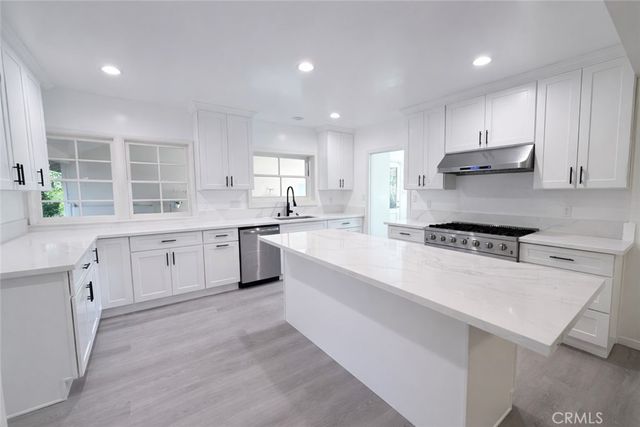 18 Woodland Lane, Arcadia, CA 91006