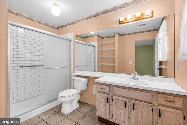 146 PINE OAK BLVD, Barnegat, NJ 08005