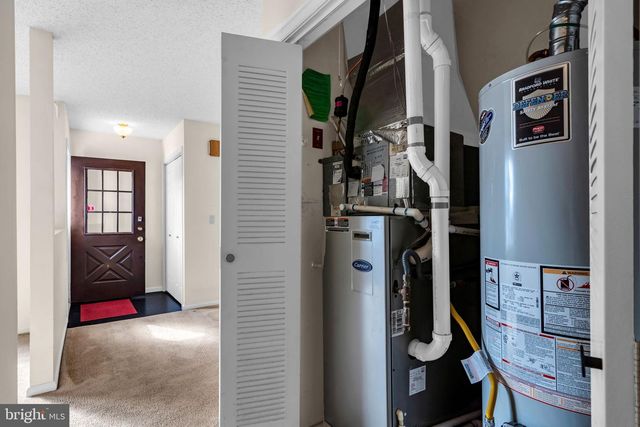 146 PINE OAK BLVD, Barnegat, NJ 08005