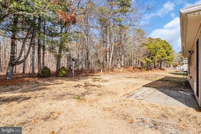 146 PINE OAK BLVD, Barnegat, NJ 08005