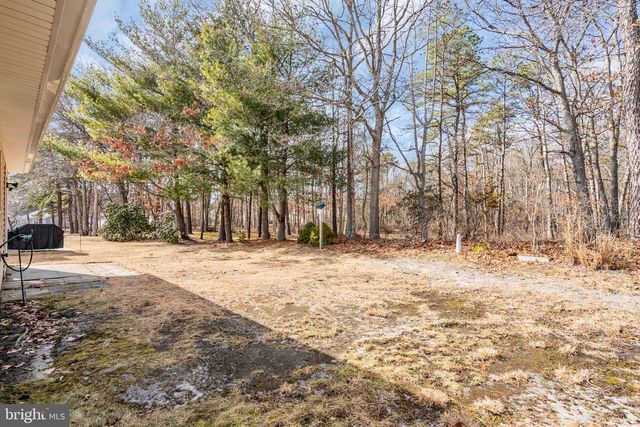 146 PINE OAK BLVD, Barnegat, NJ 08005