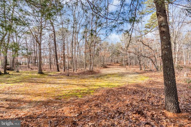 146 PINE OAK BLVD, Barnegat, NJ 08005