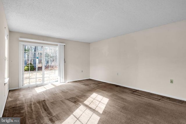 146 PINE OAK BLVD, Barnegat, NJ 08005