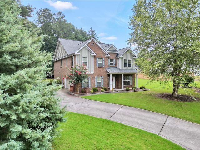 130 Northwood Creek Way, Oxford, GA 30054